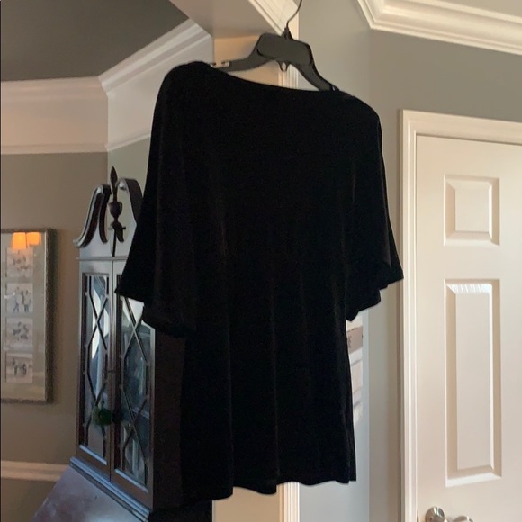 Top - Picture 2 of 2